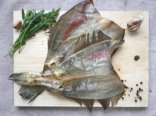 Индейка вяленая (строганина): Камбала ёрш (Мурманская) вяленая