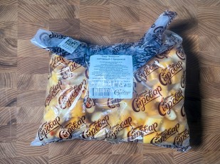 Чипсы из лаваша: Сыр 1 кг ГОРНЫЙ СЫРОВАР (Бочонок копчёный с паприкой)