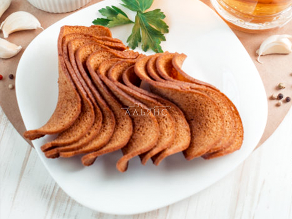 Ресторанные гренки с сметаной и зеленью в Ижевске
