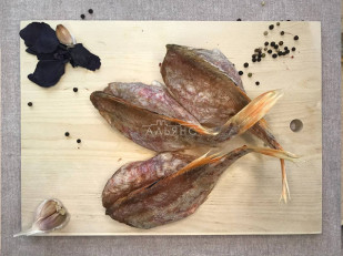 Арахис в глазури со вкусом краба: Окунь морской вяленый